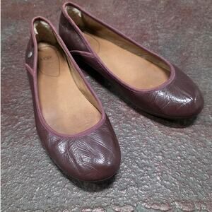 Ugg Women Flats US 8 Antora II 2 Bordeaux comfort everyday fleece EUC casual